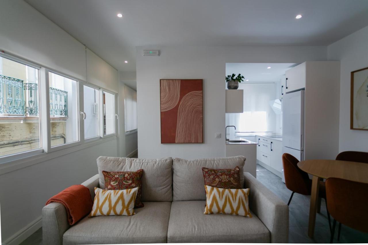 Lujoso Apartamento Con Piscina Compartida 1 세비야 외부 사진
